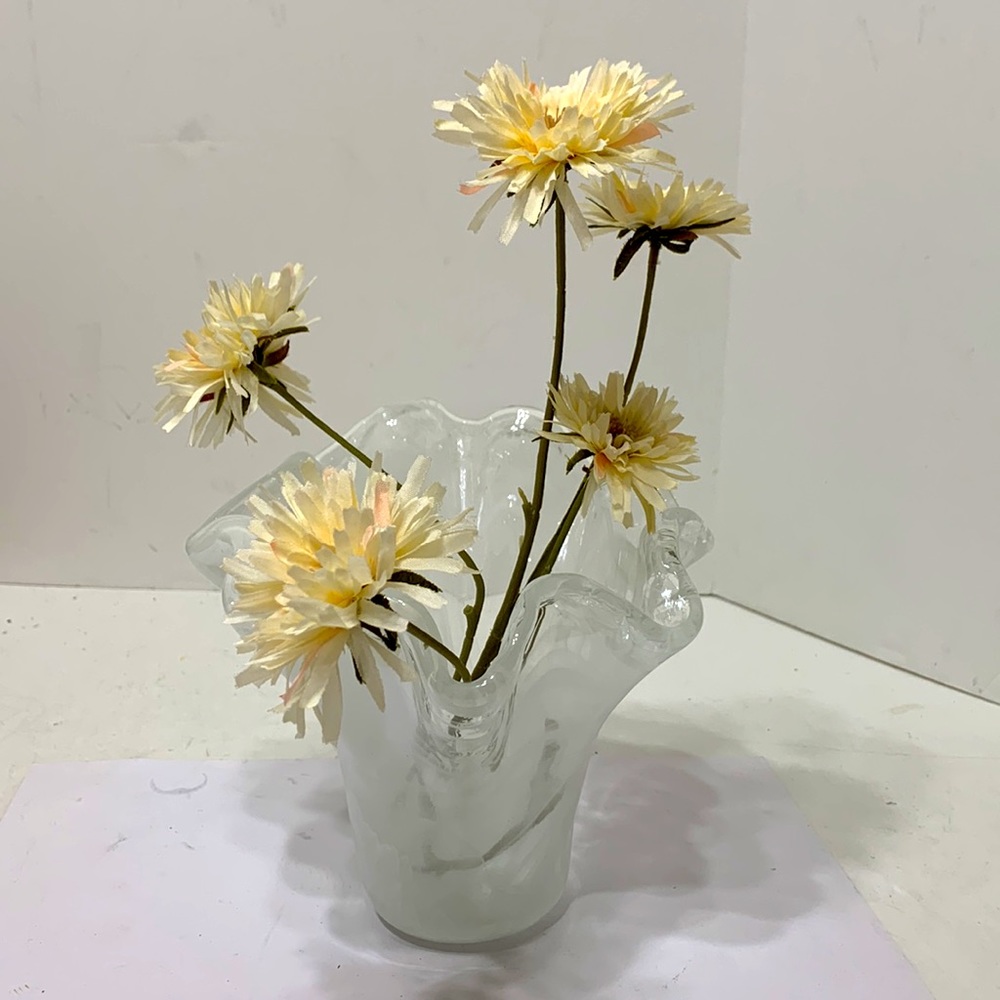 Hand blown glass Italy candle vase clamshell